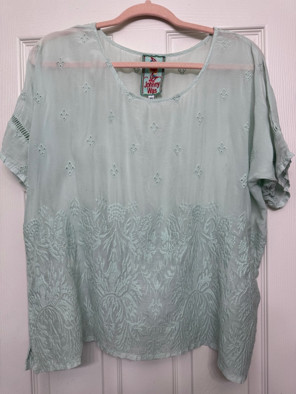 Johnny Was Pale Mint Embroidered Short Sleeve Blouse